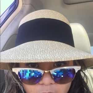 Meet your Posher, Genie